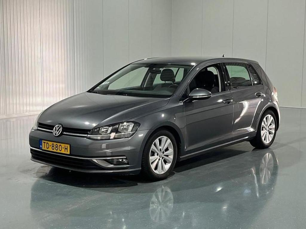 VOLKSWAGEN GOLF 1.0 TSI Comfortline Business