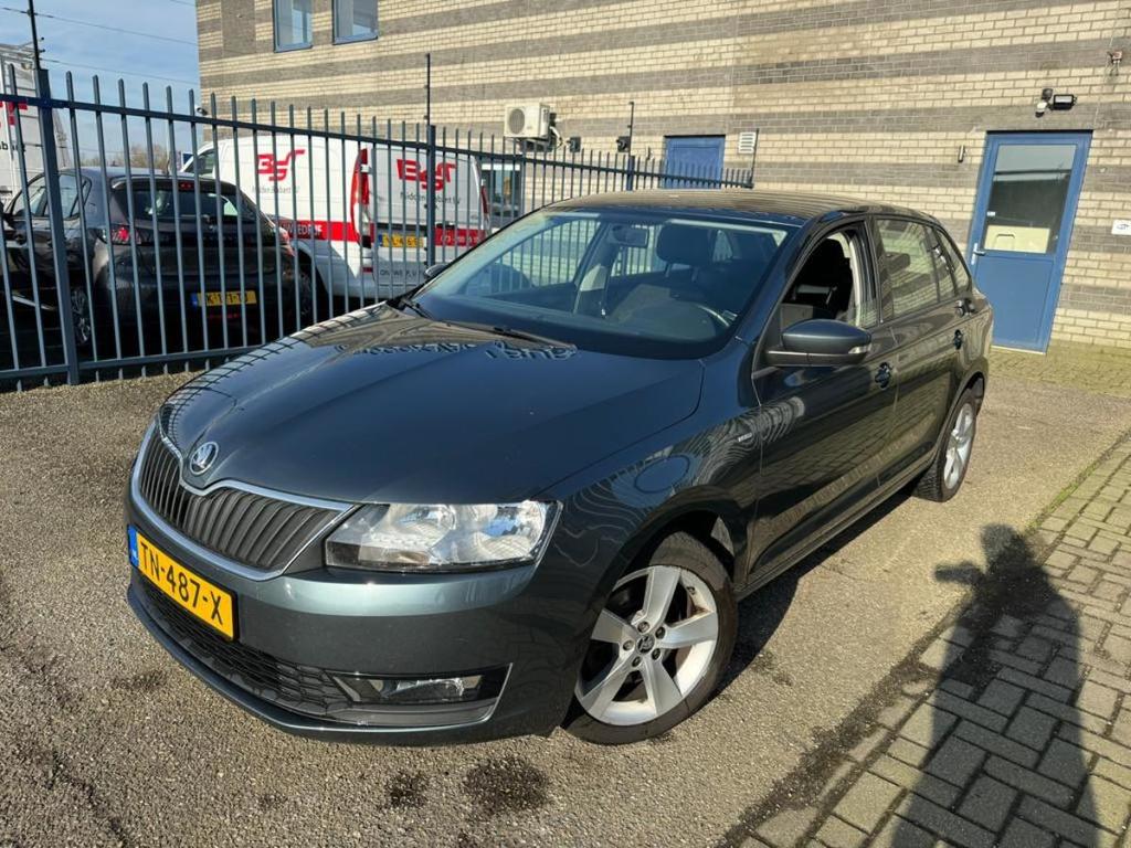 SKODA Rapid Spaceback Spaceback 1.0 TSI Greentech Cleve..