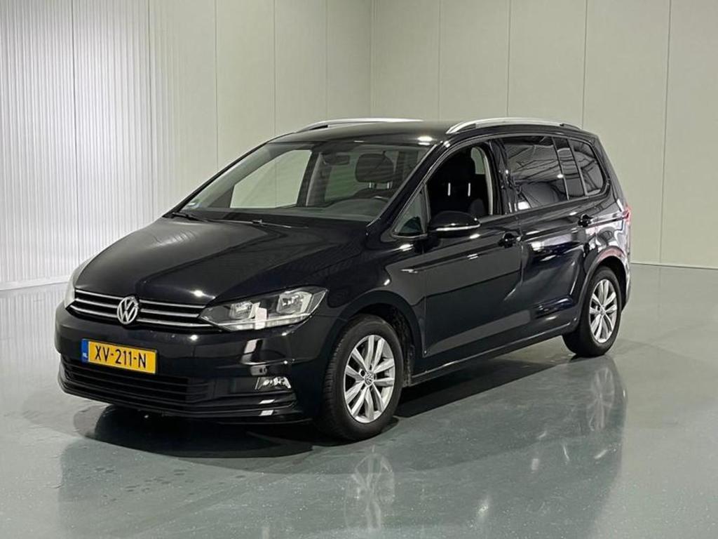 VOLKSWAGEN TOURAN 1.5 TSI Comfortline Business