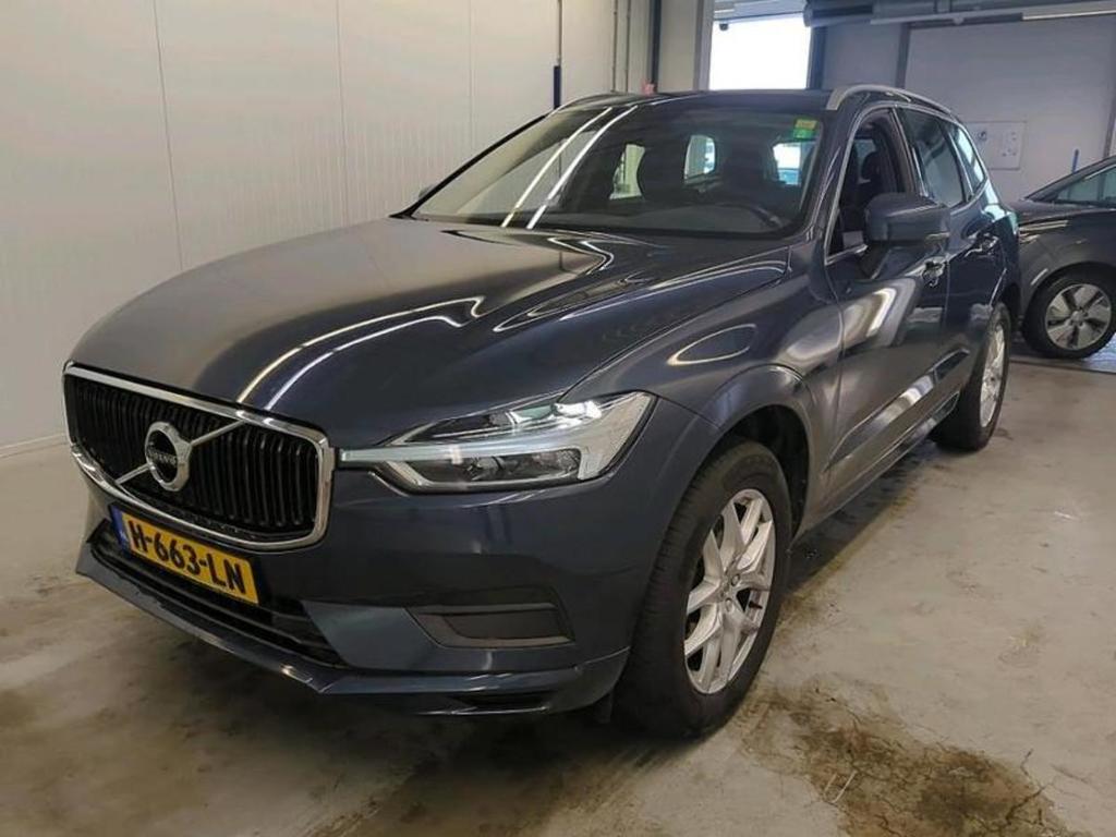 VOLVO XC60 2.0 B5 AWD Momentum Pro