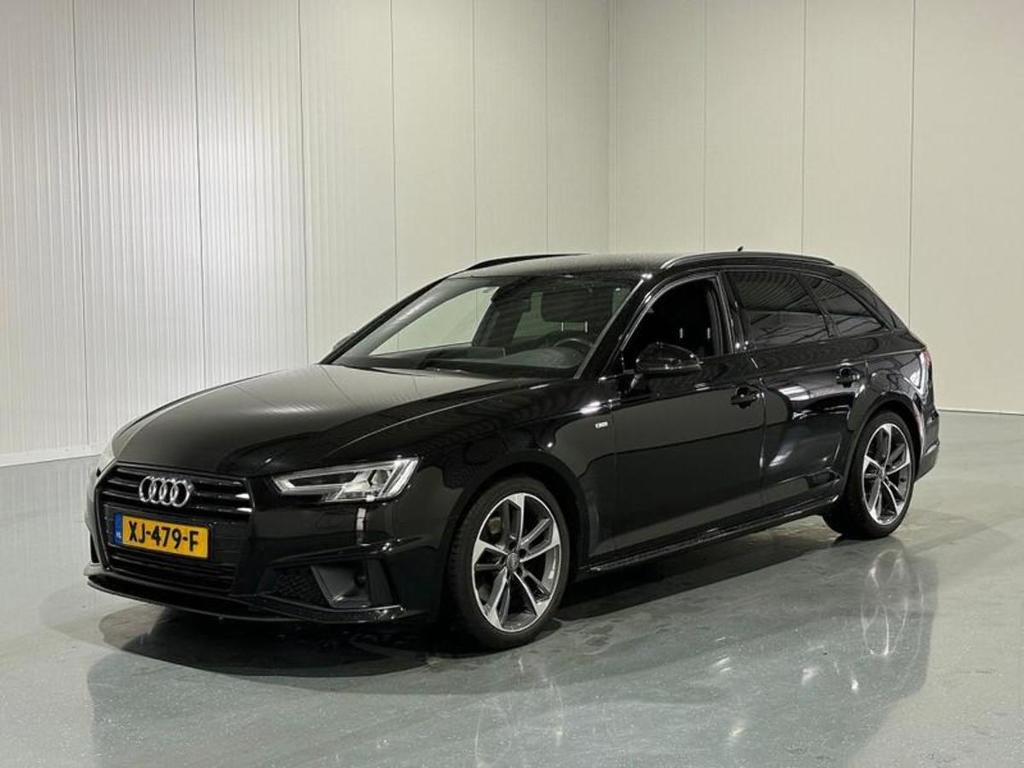 AUDI A4 Avant Avant 40 TFSI Automaat Sport S line black..