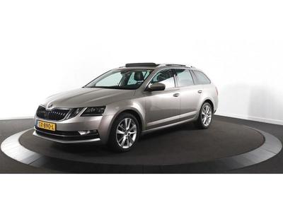 SKODA Octavia Combi Combi 2.0 TDI Greentech Style Busin..