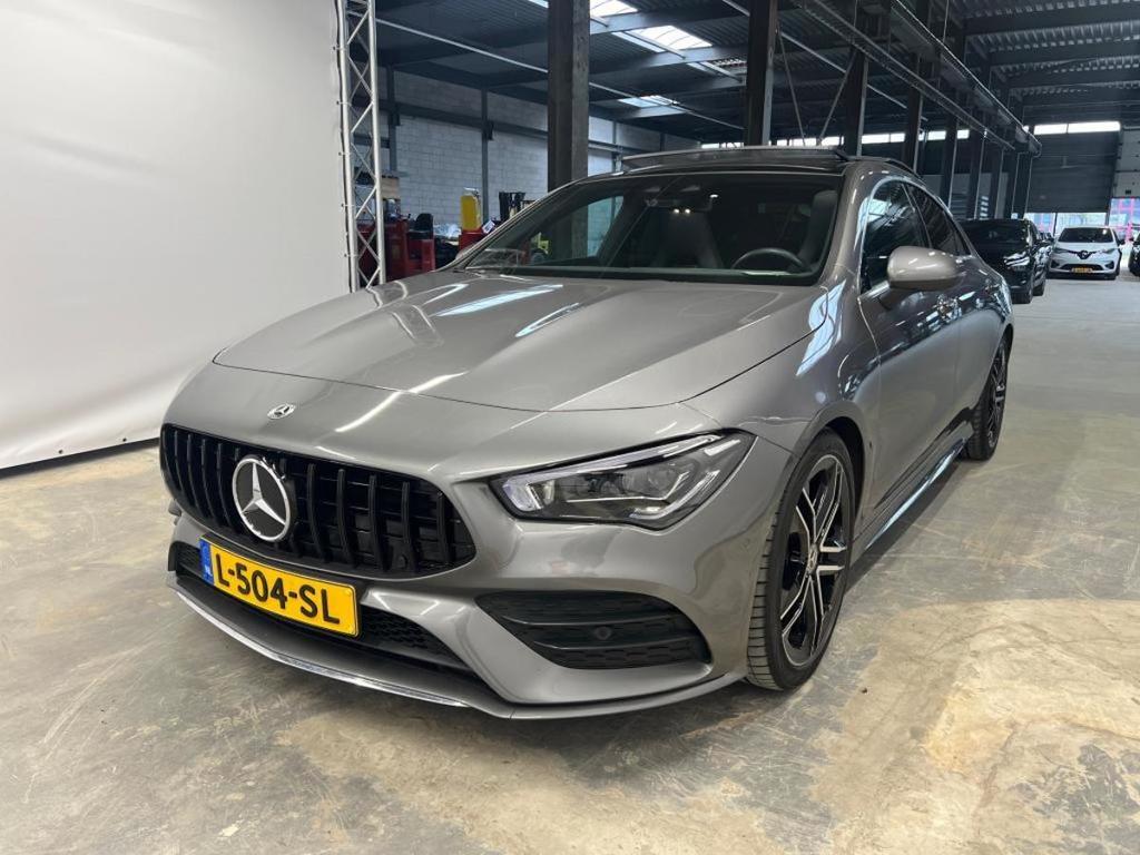 Mercedes-Benz CLA 200 DCT Business Solution AMG