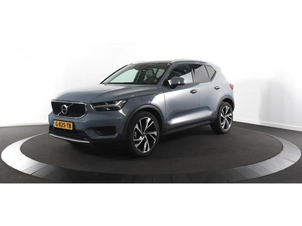 Volvo XC40 1.5 T3 Momentum Pro