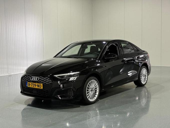 AUDI A3 Limousine Limousine 30 TFSI Automaat Advanced E..