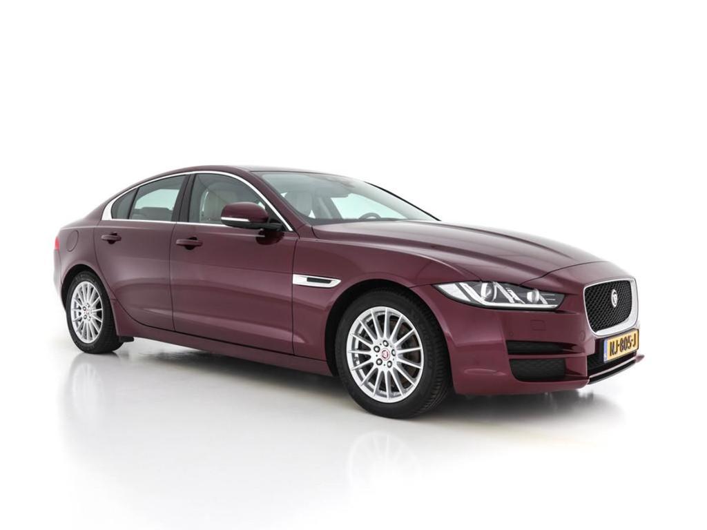 Jaguar XE 2.0 D Portfolio