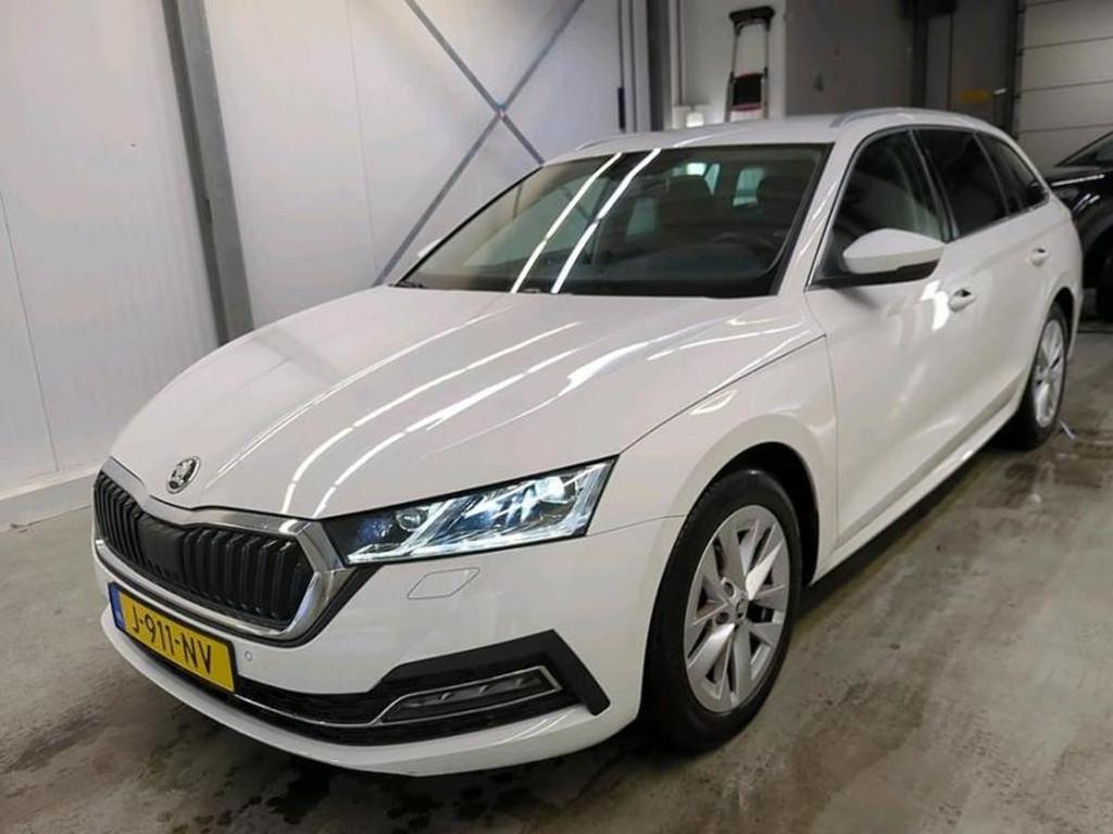 SKODA Octavia Combi Combi 1.5 TSI First Edition