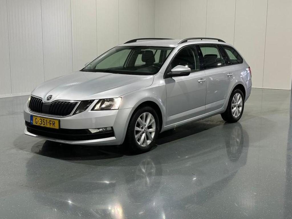 SKODA Octavia Combi Combi 1.0 TSI Greentech Business Ed..