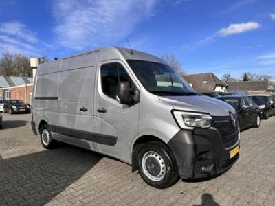 RENAULT Master T35 2.3 dCi 180 L2H2 Energy