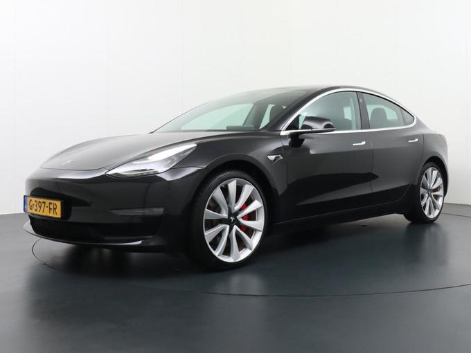 Tesla Model 3 Performance 513pk 3,4 sec 0-100 ! 20lm F..