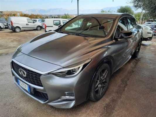 INFINITI Q30 2015 BERLINA 2.2D (125 KW) 7DCT FWD SPORT