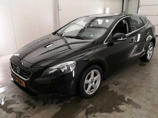 Volvo V40 D2 business Summum 5d