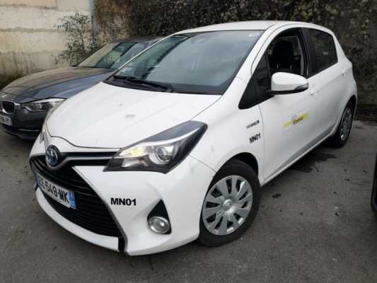 Toyota Yaris hybrid 100h Business BA