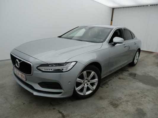 Volvo S90 D4 Momentum 4d