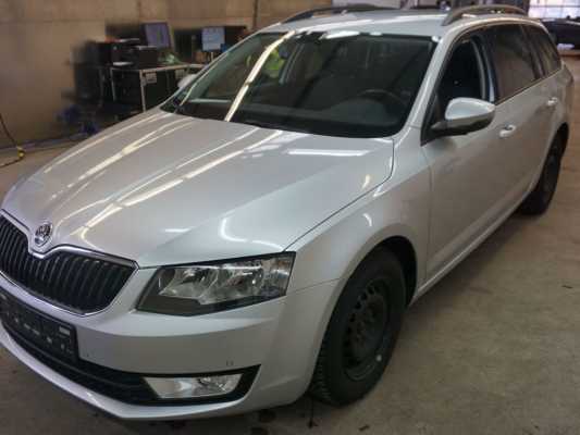 Skoda Octavia combi ambition 1.6 TDI 81KW MT5 E6
