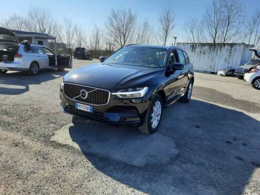 Volvo Xc60 2017 / / 5P / SUV D4 AWD GEARTR BUSINESS