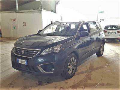 Peugeot 5008 2017 / / 5P / SUV BLUEHDI 120 BUSINESS S/S