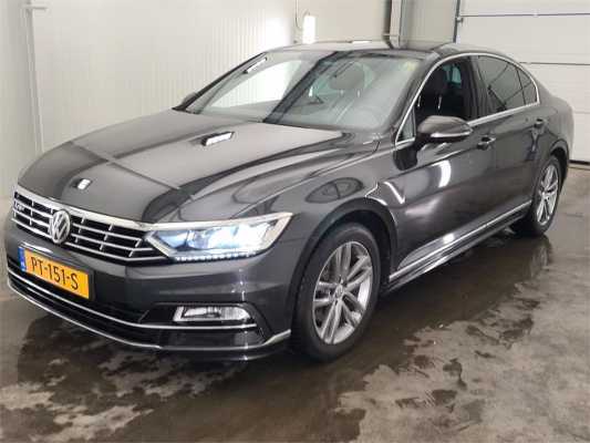 Volkswagen Passat 2.0 TDI 6-DSG Highline Business R 4d