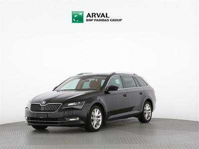 Skoda Superb 2.0 TDI Style DSG Combi 5d