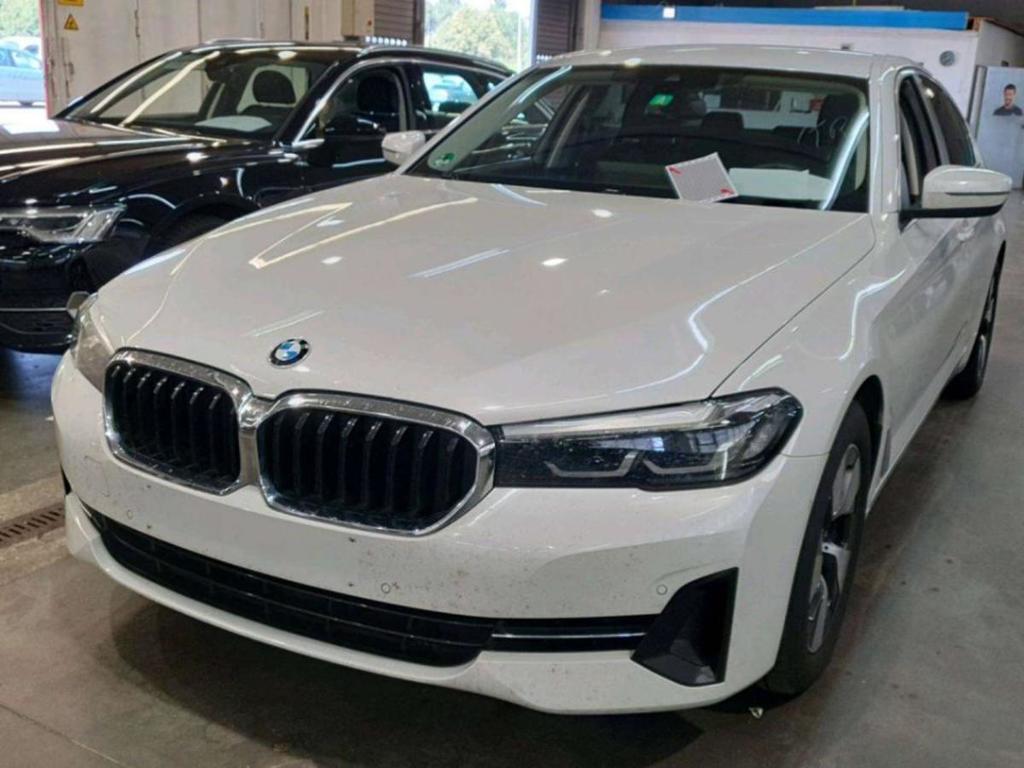 BMW 5ER REIHE 520d xDrive A