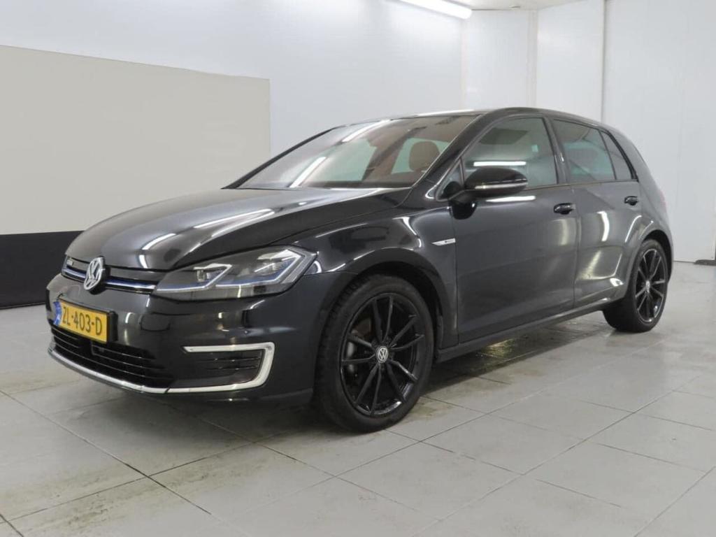 VOLKSWAGEN e-Golf e-Golf