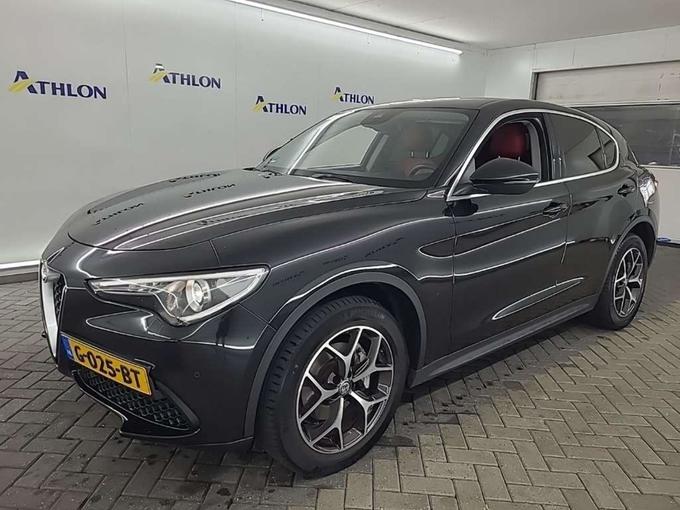 Alfa Romeo STELVIO 2.0T 200pk Super AWD auto 5D