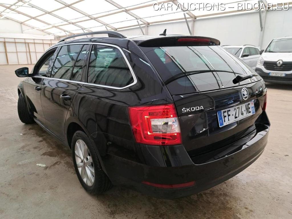 SKODA Octavia Combi Business 1.6 TDI 115CV BVA7 E6