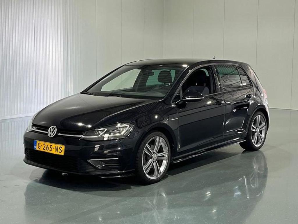 VOLKSWAGEN GOLF 1.5 TSI Highline Business R