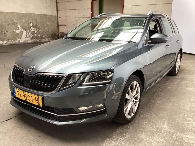 SKODA OCTAVIA COMBI 1.5 TSI Greentech Style Business