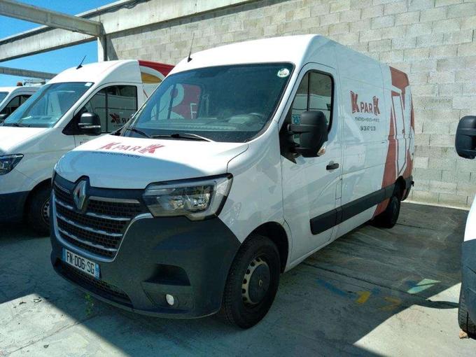 RENAULT MASTER tole FG TR GCF F3300 L2H2 DCI 135