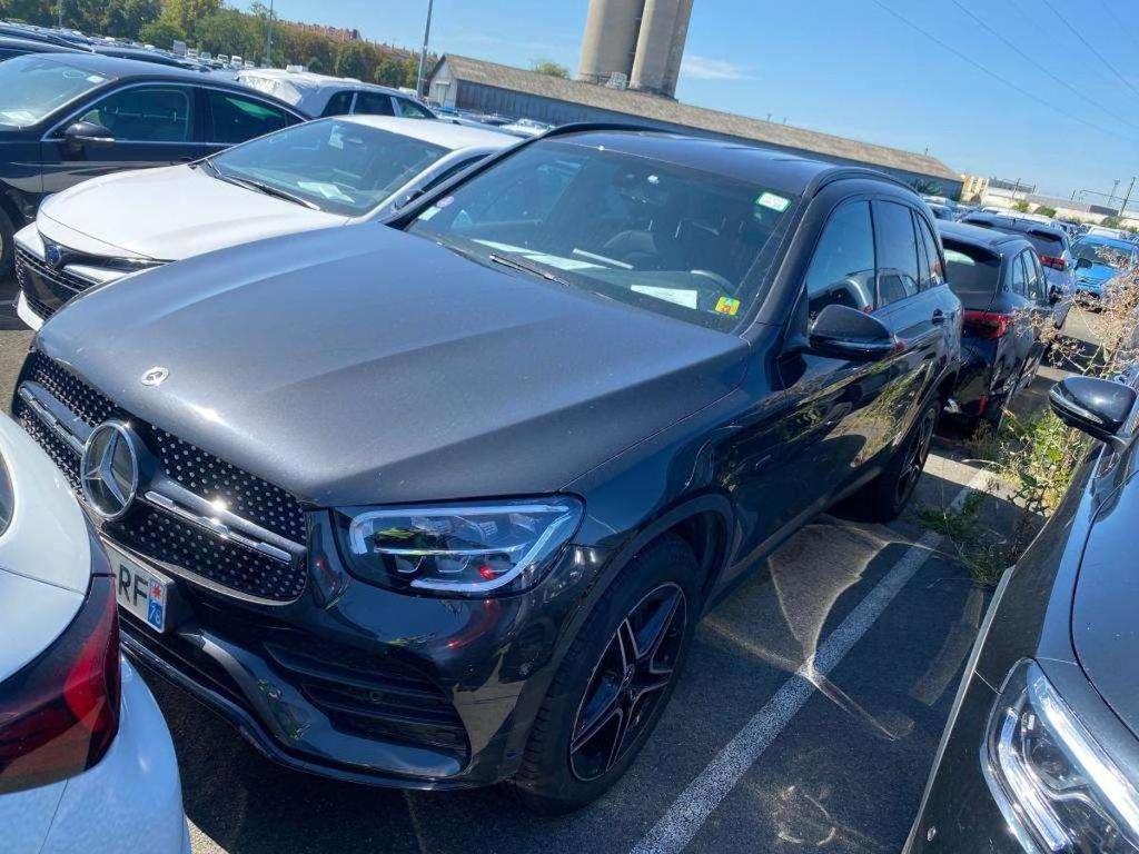 MERCEDES BENZ GLC 2.0 GLC 300 E AMG LINE 4MATIC