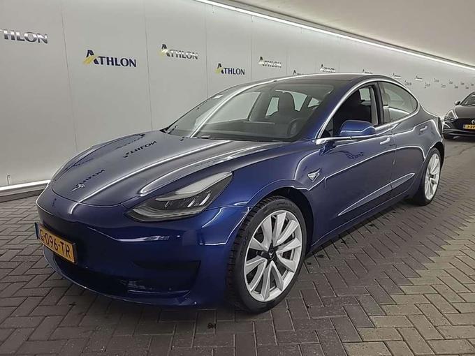 Tesla Model 3 Standard Range Plus RWD 4D 225kW