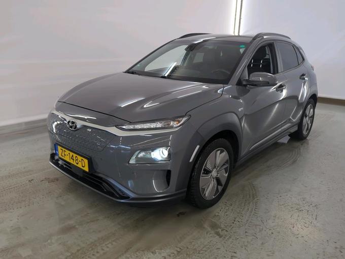 HYUNDAI Kona 17 Hyundai KONA Premium Electric 64 kWh 5..