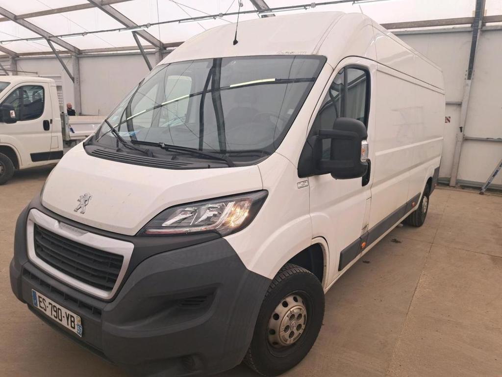 PEUGEOT Boxer Boxer VU 4p Fourgon 2.0 BLUEHDI 130 S&amp;S ..