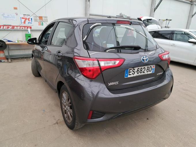 TOYOTA Yaris Yaris Hybride / 2017 / 5P / Berline 1.5 V..