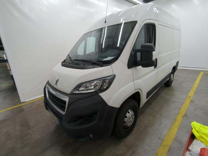 PEUGEOT Boxer Boxer VU 4p Fourgon 2.0 BLUEHDI 110 PREM..