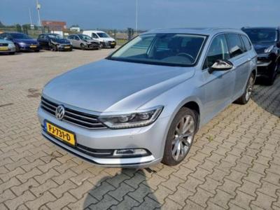 VOLKSWAGEN PASSAT VARIANT 1.4 TSI Connected Series