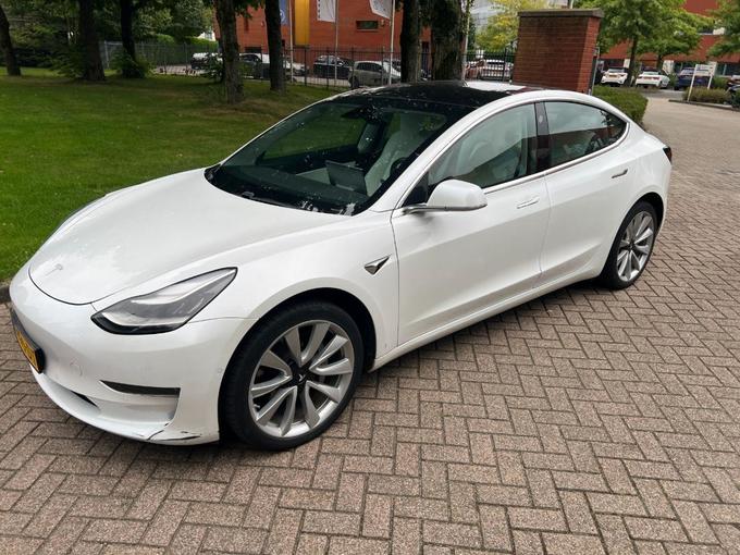 Tesla Model 3 Long Range AWD 75 kWh