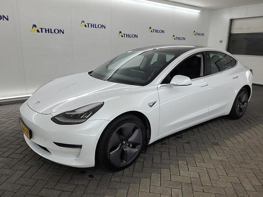 Tesla Model 3 Long Range AWD 75 kWh Autopilot Pano