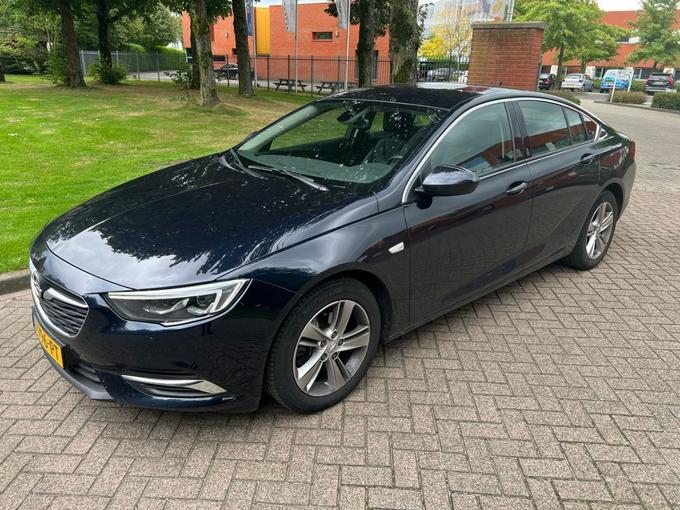 OPEL Insignia Grand Sport 1.5t business executive 121kW..