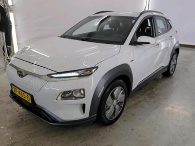 HYUNDAI Kona 17 Hyundai KONA Comfort Electric 64 kWh 5..