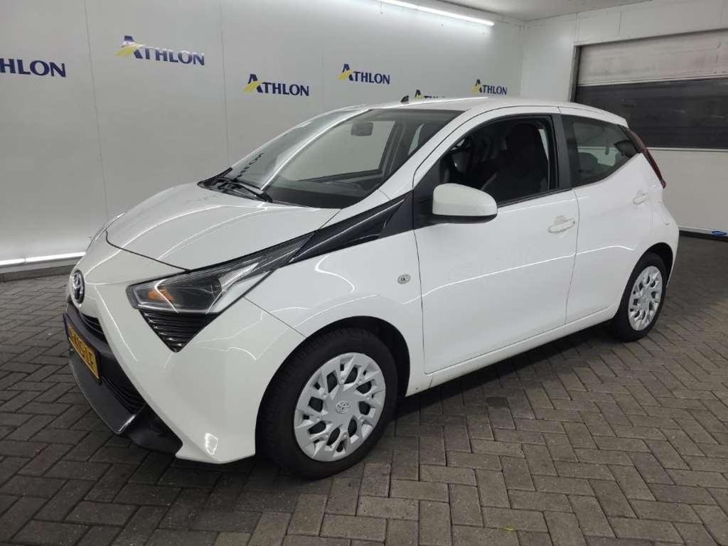 Toyota Aygo 1.0 VVT-i x-play 5D 53kW