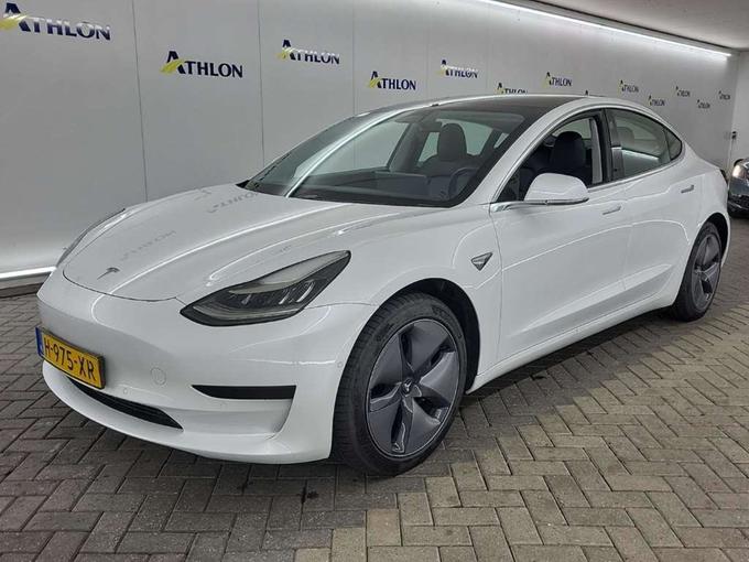 Tesla Model 3 Standard Range Plus RWD 4D 225kW