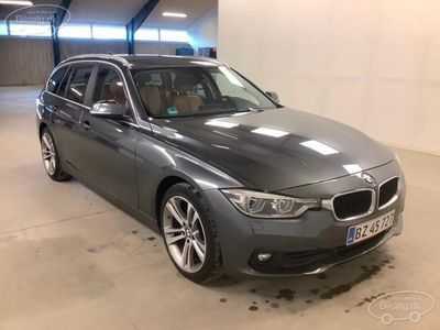 BMW 3 Serie 320d F Executive Touring auto 5d