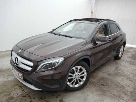 Mercedes-Benz GLA Klasse GLA 200 d Style 5d