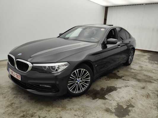 BMW 5 Reeks Berline 530e iPerformance Business Edition 4d Sport Line, LED, Leather Sport Seats, Sunroof (total options: 8 714,88