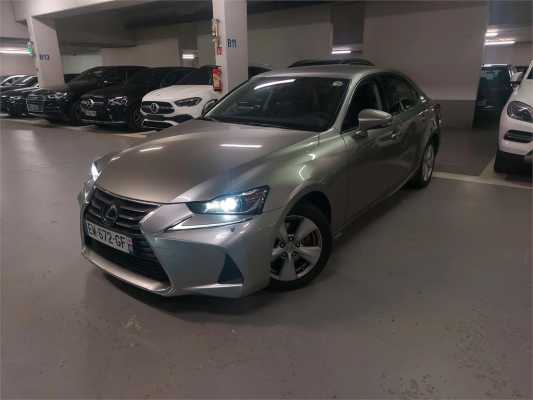 Lexus IS 4P Berline IS 300h Business