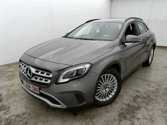 Mercedes-Benz GLA GLA 180 DCT 5d