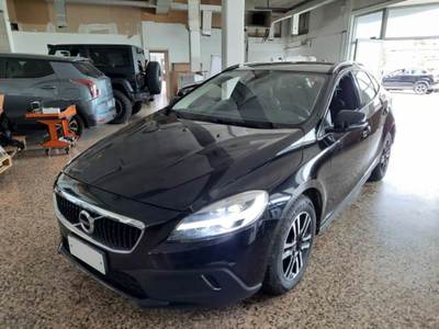 VOLVO V40 CROSS COUNTRY / 2012 / 5P / BERLINA D3 GEARTR. CROSS COUNTRY BUSINESS PLUS