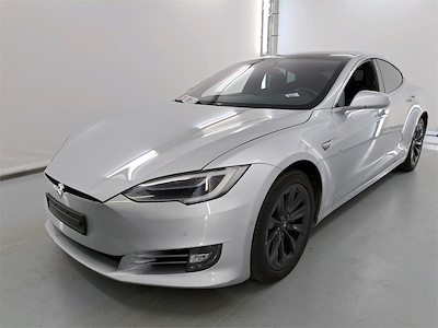 Tesla Model S - 2016 S 100 kWh Dual Motor Interior Upgrade (Black Futuris)